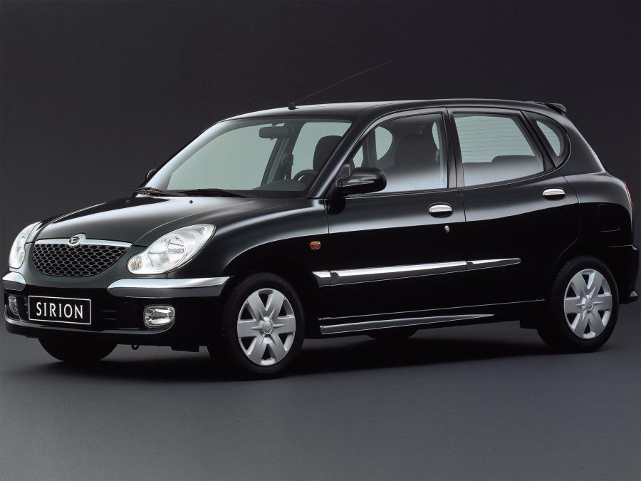  Daihatsu Sirion 2001 года  (фото 6 из 7)